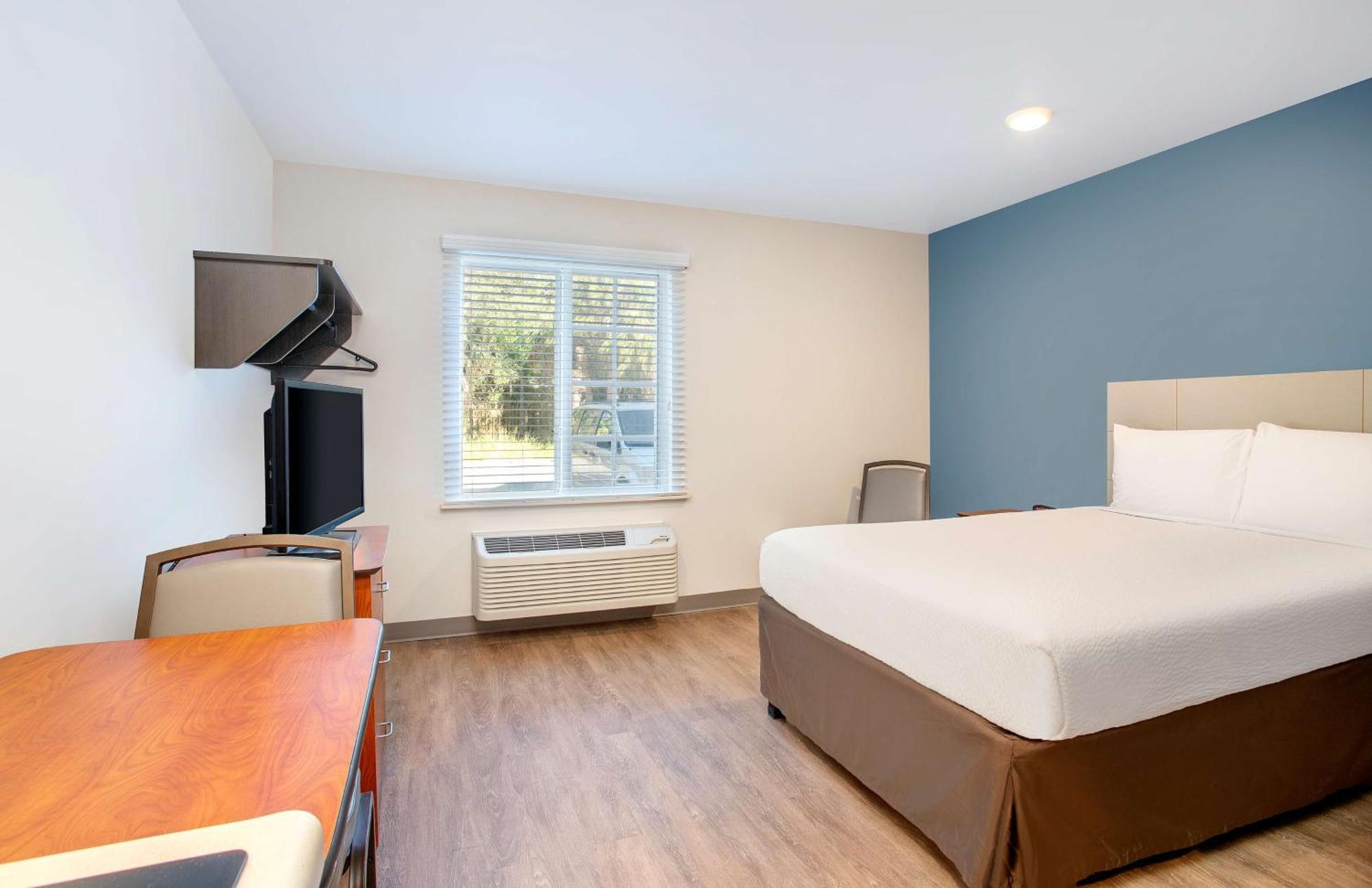 Extended Stay America Select Suites - Fort Myers - Northeast Екстериор снимка